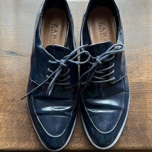Zara Women's Navy Patent Leather Oxfords